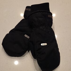 GORE-TEX Women's Signature Black Mittens